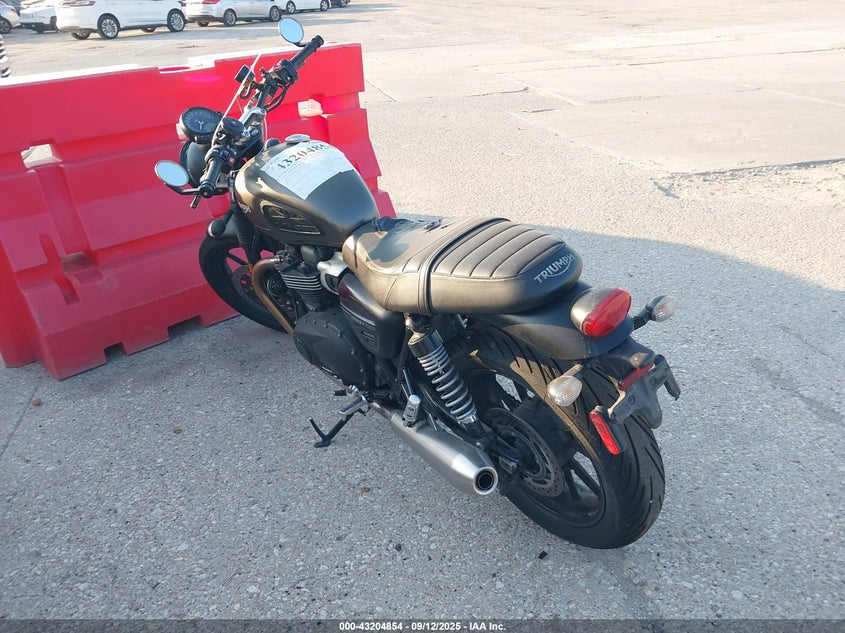 2022 Triumph Motorcycle Street Twin black null gasoline SMTD31G71NTAF2745 photo #4