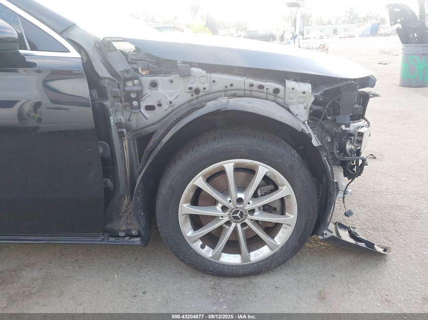 2019 MERCEDES-BENZ A 220 - WDD3G4EB0KW001925