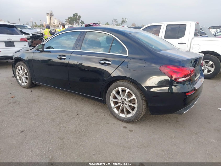 2019 MERCEDES-BENZ A 220 - WDD3G4EB0KW001925