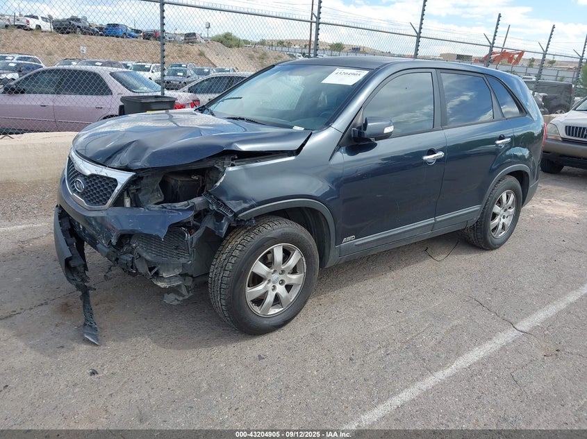 5XYKTDA6XDG378644 2013 KIA SORENTO photo no. 2