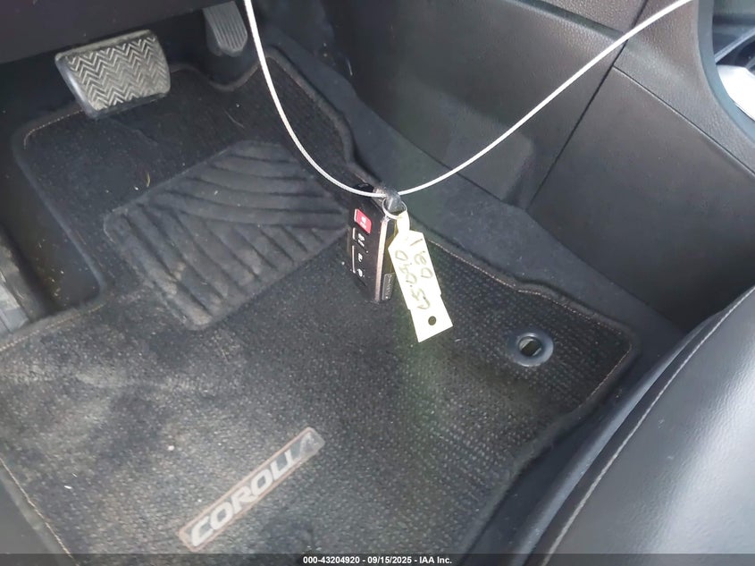 2015 Toyota Corolla S Premium VIN: 5YFBURHE1FP240481 Lot: 43204920