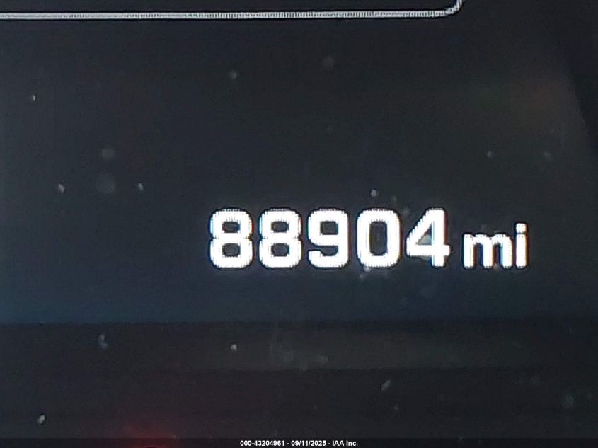 2017 Genesis G80 3.8 VIN: KMHGN4JE5HU192243 Lot: 43204961