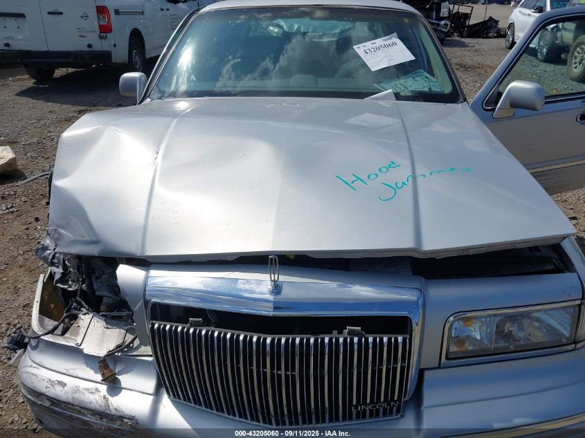 1997 Lincoln Town Car Executive VIN: 1LNLM81W4VY713247 Lot: 43205060