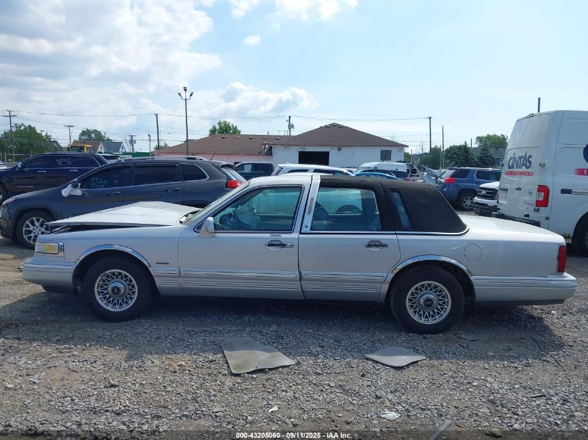 1997 Lincoln Town Car Executive VIN: 1LNLM81W4VY713247 Lot: 43205060