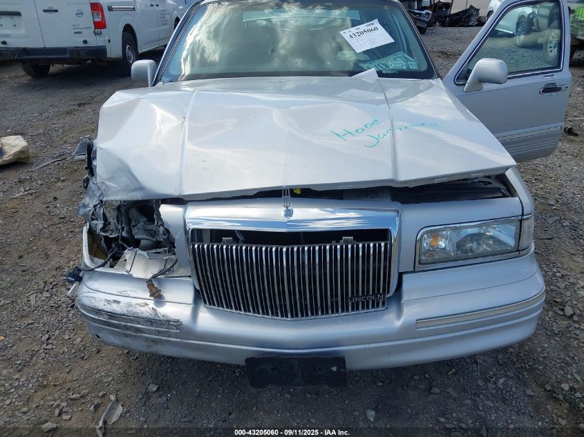 1997 Lincoln Town Car Executive VIN: 1LNLM81W4VY713247 Lot: 43205060