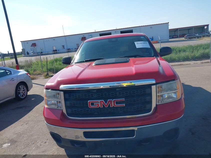 2011 GMC Sierra 2500Hd Work Truck VIN: 1GT22ZCGXBZ368409 Lot: 43205063