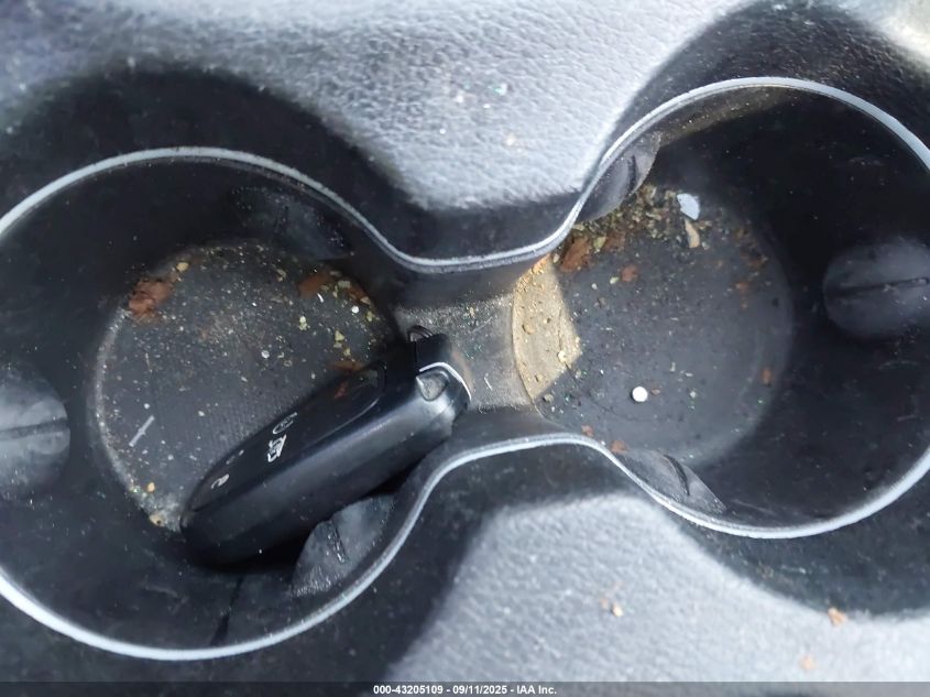 2015 Jeep Cherokee Latitude VIN: 1C4PJMCSXFW740340 Lot: 43205109