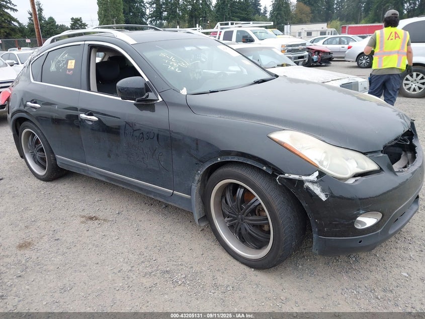 INFINITI EX35 JOURNEY