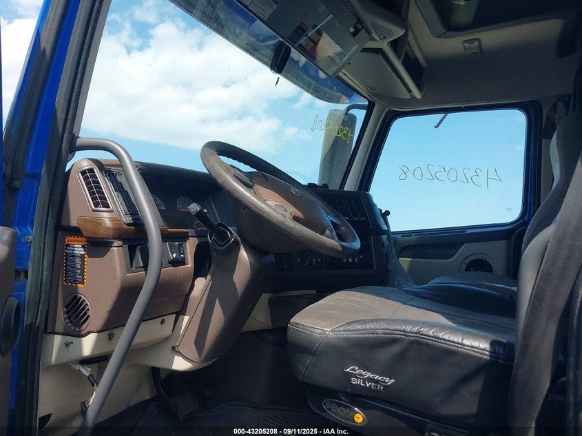 2016 Volvo Vn Vnl VIN: 4V4NC9EH3GN930993 Lot: 43205208