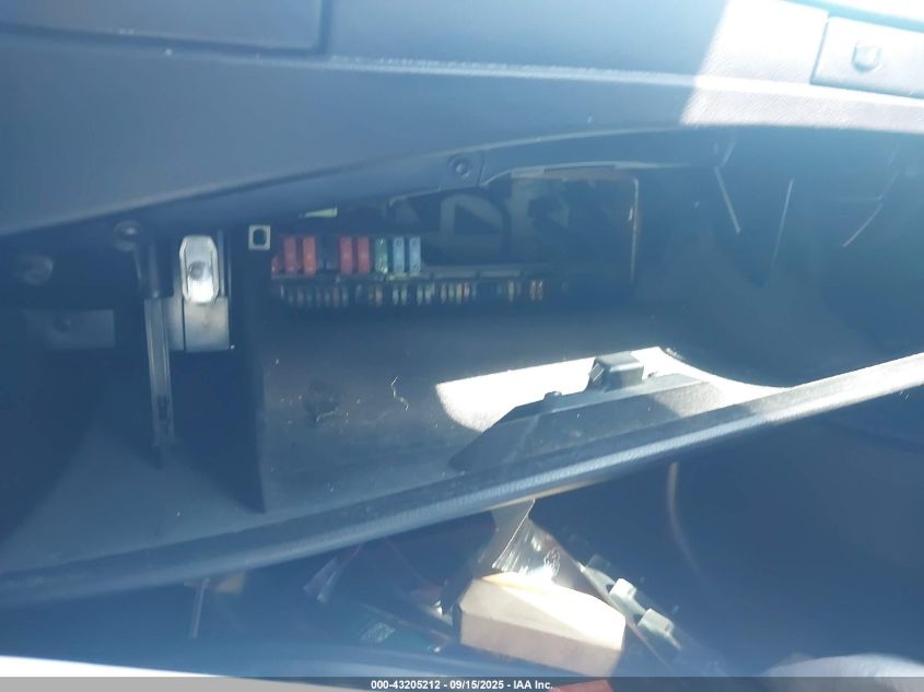 2005 BMW 525I VIN: WBANA53575B863863 Lot: 43205212