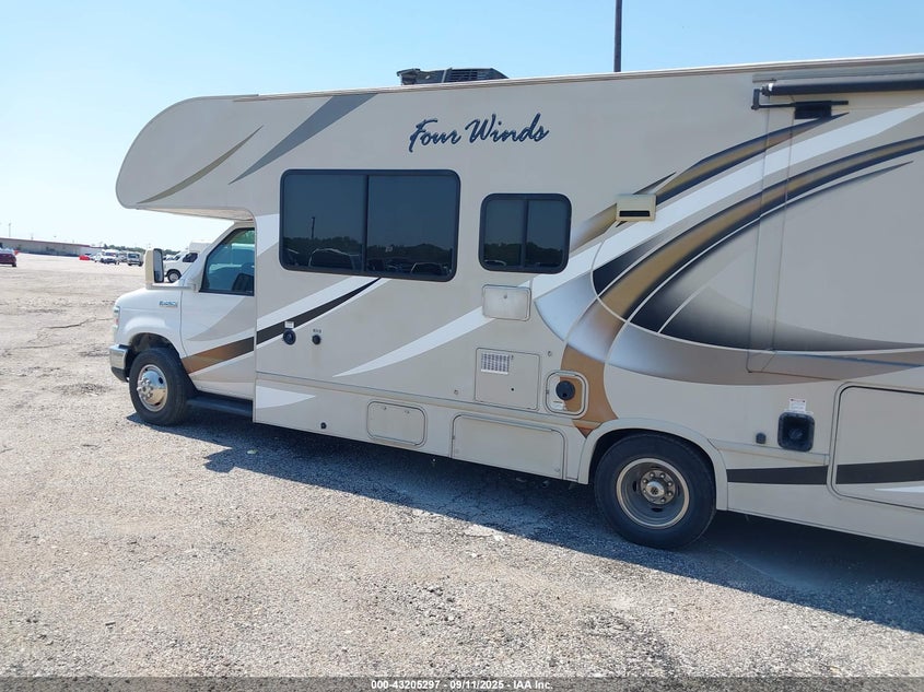 2017 Ford E-450 Cutaway VIN: 1FDXE4FS8HDC15156 Lot: 43205297