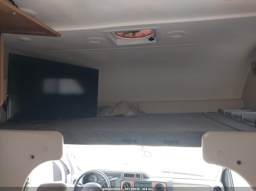 2017 Ford E-450 Cutaway VIN: 1FDXE4FS8HDC15156 Lot: 43205297