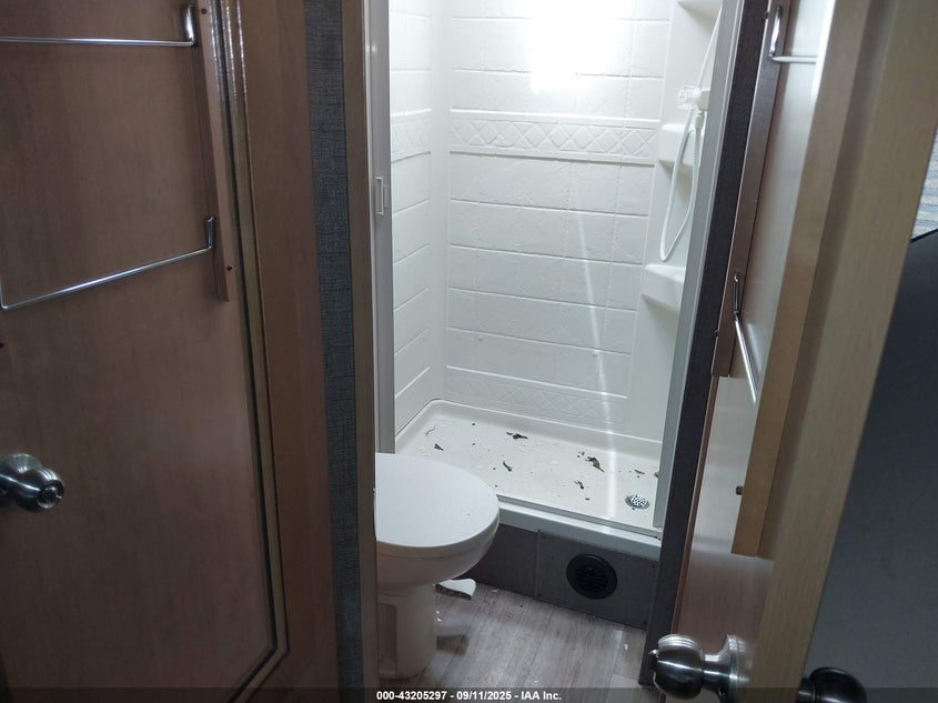 2017 Ford E-450 Cutaway VIN: 1FDXE4FS8HDC15156 Lot: 43205297