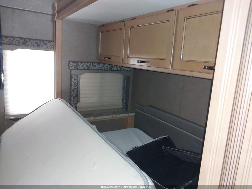 2017 Ford E-450 Cutaway VIN: 1FDXE4FS8HDC15156 Lot: 43205297