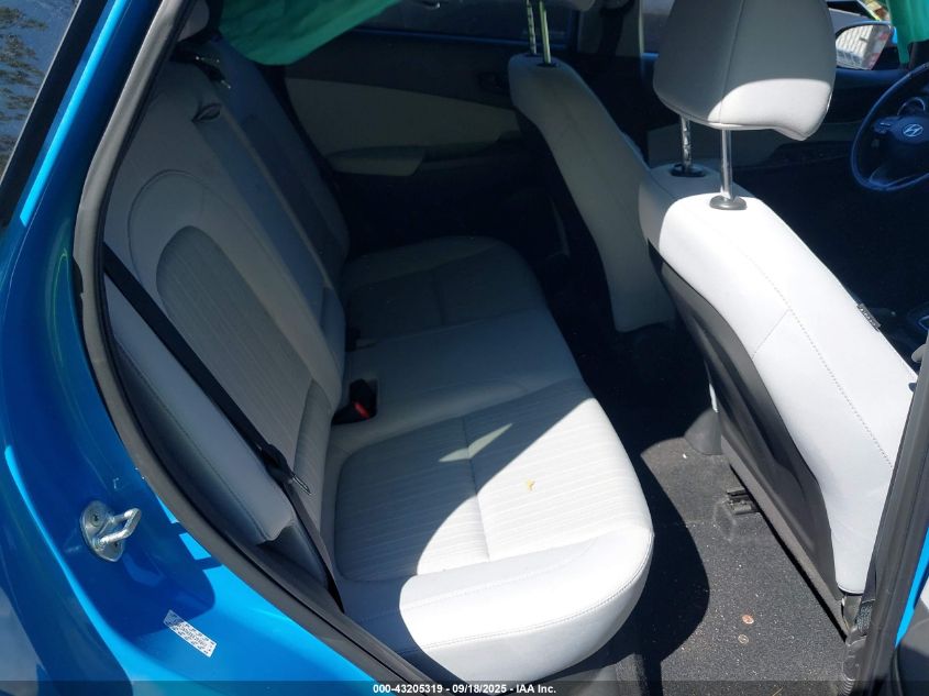 2022 Hyundai Kona Sel VIN: KM8K6CAB2NU923083 Lot: 43205319