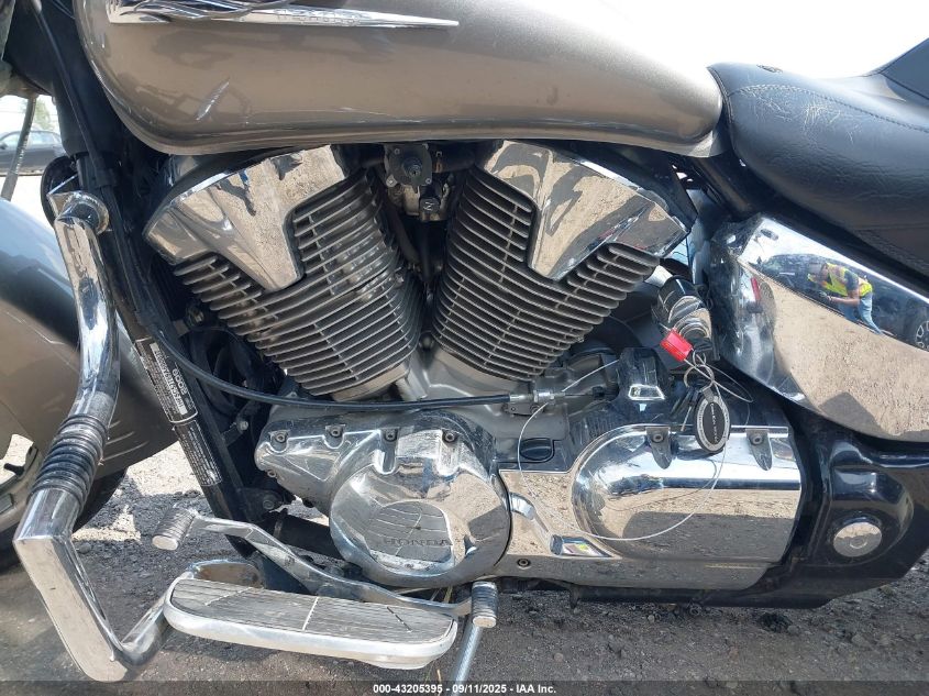 2009 Honda Vtx1300 T VIN: 1HFSC52T69A00037 Lot: 43205395