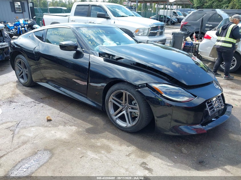2024 NISSAN Z SPORT MANUAL — Галерея фотографий