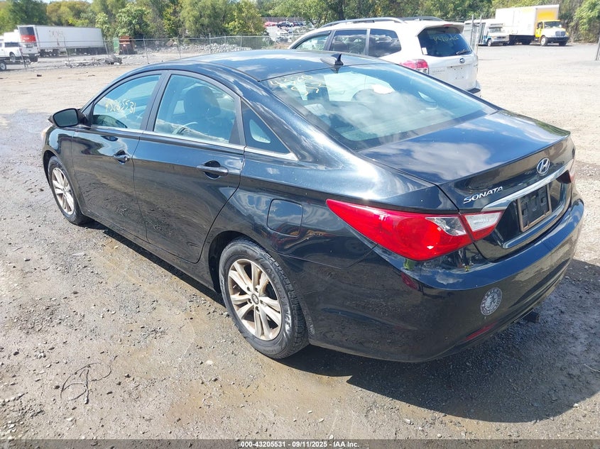 2013 HYUNDAI SONATA GLS - 5NPEB4AC3DH804219