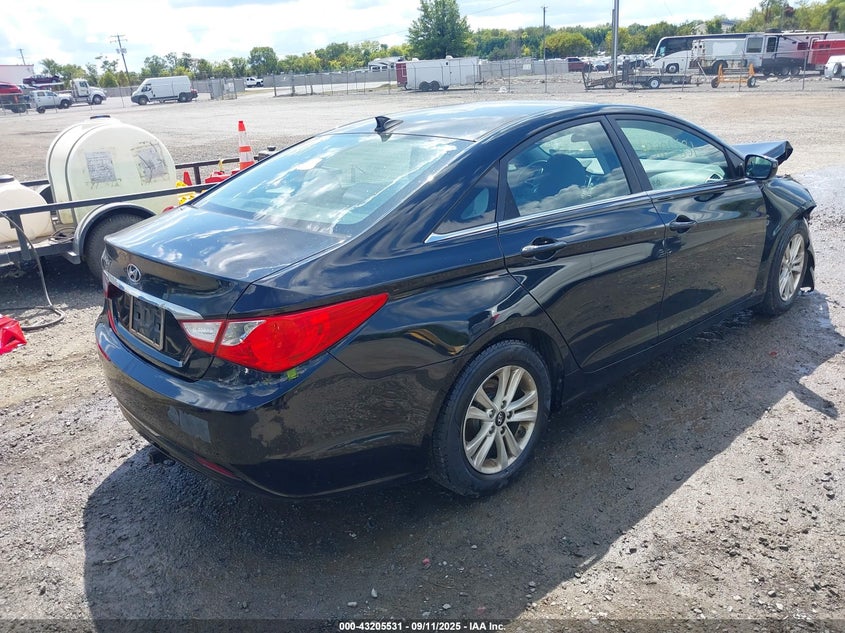 2013 HYUNDAI SONATA GLS - 5NPEB4AC3DH804219