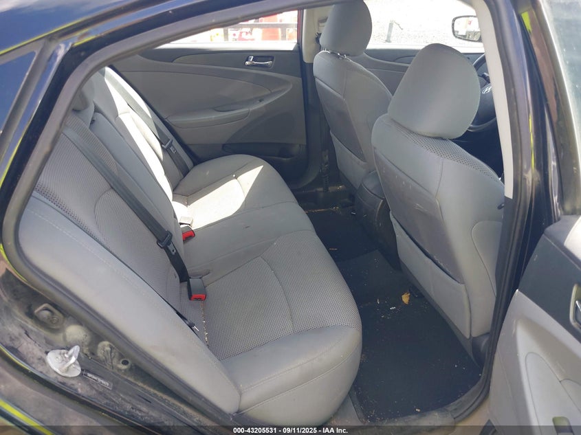 2013 HYUNDAI SONATA GLS - 5NPEB4AC3DH804219