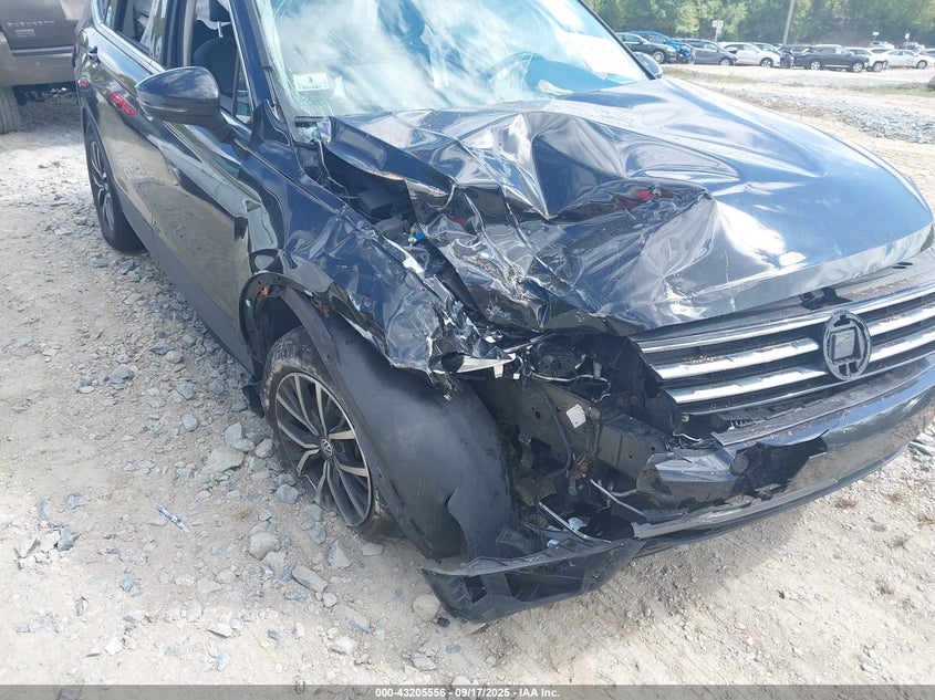 VOLKSWAGEN TIGUAN 2.0T SE/2.0T SEL/2.0T SEL R-LINE/2.0T SEL R-LINE BLACK