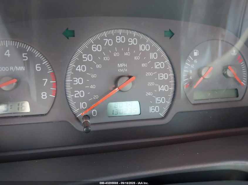 2000 Volvo S40 A/As VIN: YV1VS2551YF582905 Lot: 43205588