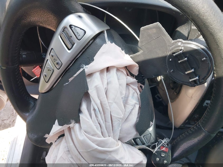 2018 NISSAN VERSA 1.6 SV - 3N1CN7AP0JL872088