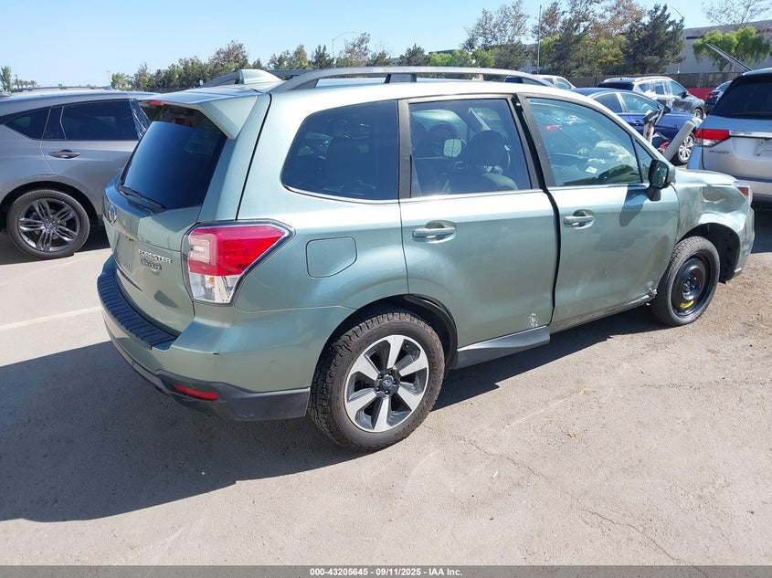 VIN JF2SJARCXJH479718 2018 SUBARU FORESTER 2.5I LIMITED