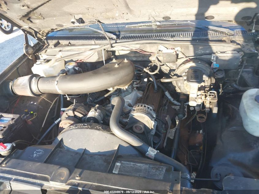 1992 Chevrolet Gmt-400 K1500 VIN: 1GCEK14K9NE131939 Lot: 43205979