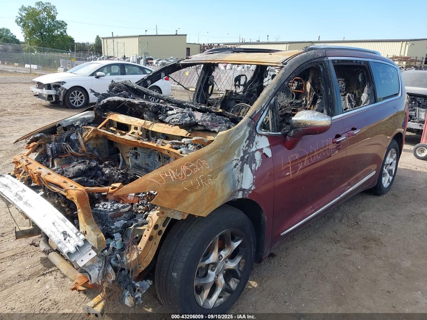 2018 CHRYSLER PACIFICA LIMITED - 2C4RC1GG1JR245923