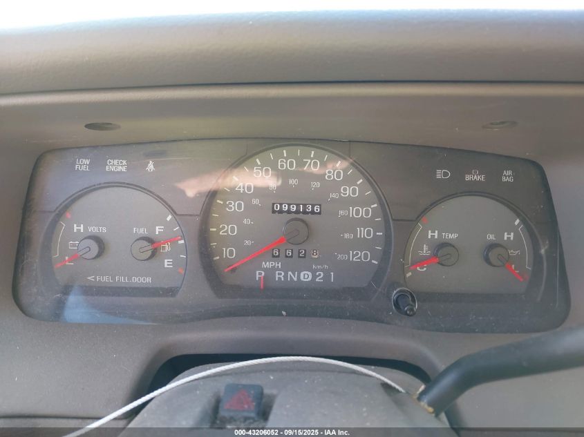 2003 Mercury Grand Marquis Gs VIN: 2MEFM74W63X696082 Lot: 43206052