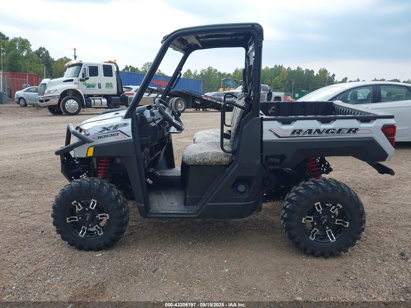 2021 Polaris Ranger Xp 1000 Premium VIN: 4XARRE999M8449283 Lot: 43206197