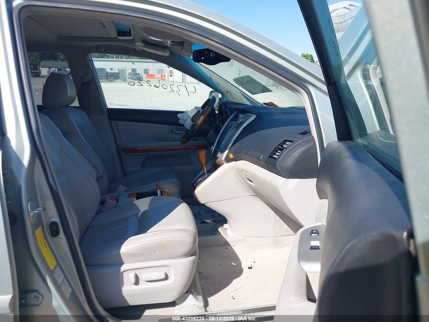 2T2HA31U75C067089 2005 LEXUS RX photo no. 5