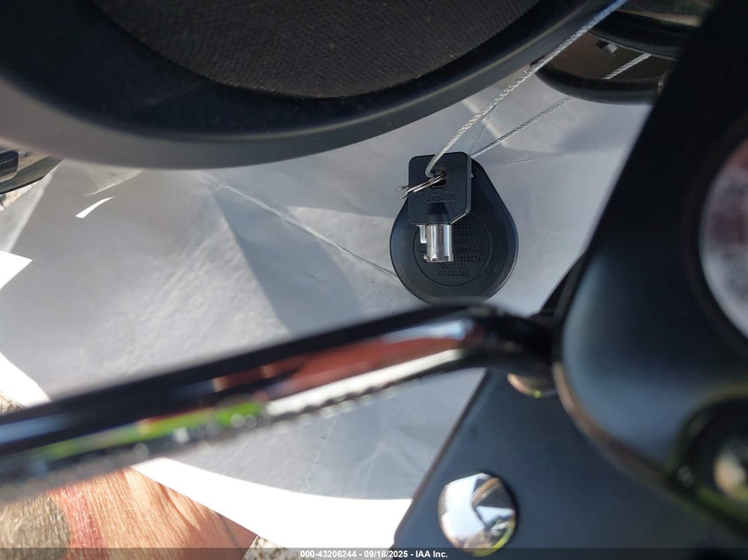 2015 Harley-Davidson Flhtcutg Tri Glide Ultra VIN: 1HD1MAL1XFB852158 Lot: 43206244