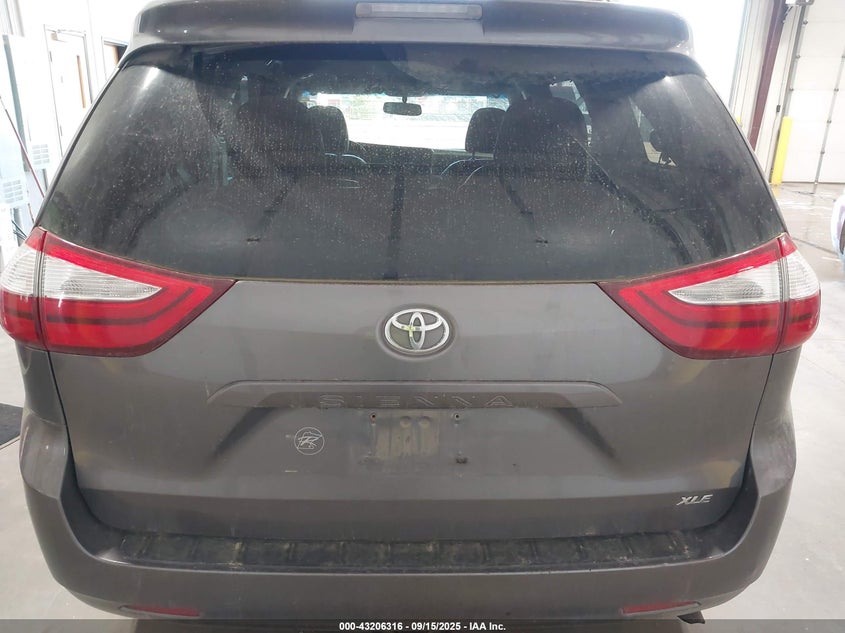 2015 Toyota Sienna Xle 8 Passenger VIN: 5TDYK3DC7FS689169 Lot: 43206316