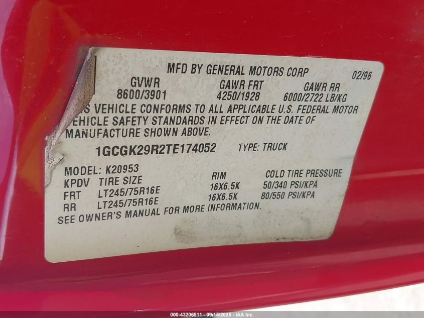 1996 Chevrolet Gmt-400 K2500 VIN: 1GCGK29R2TE174052 Lot: 43206511