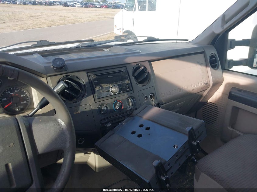 2008 Ford F-450 Chassis Xl/Xlt VIN: 1FDXF46Y98EE43307 Lot: 43206627