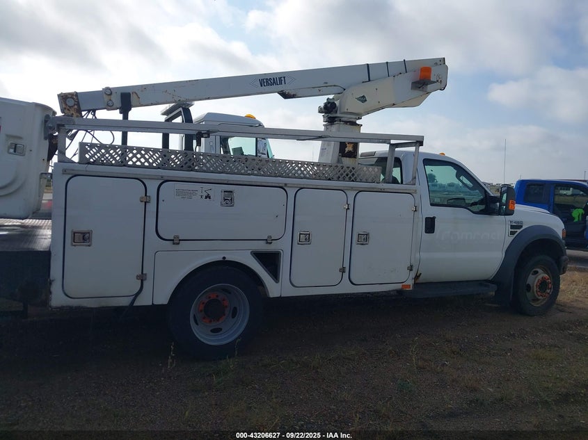 2008 Ford F-450 Chassis Xl/Xlt VIN: 1FDXF46Y98EE43307 Lot: 43206627