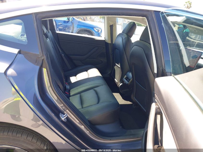 2018 Tesla Model 3 Long Range/Performance VIN: 5YJ3E1EB1JF183216 Lot: 43206833