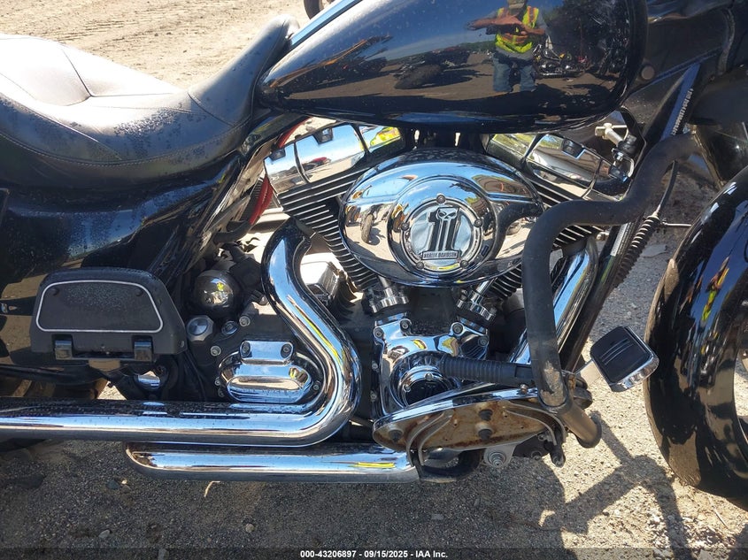 2010 Harley-Davidson Flhx VIN: 1HD1KB411AB660162 Lot: 43206897