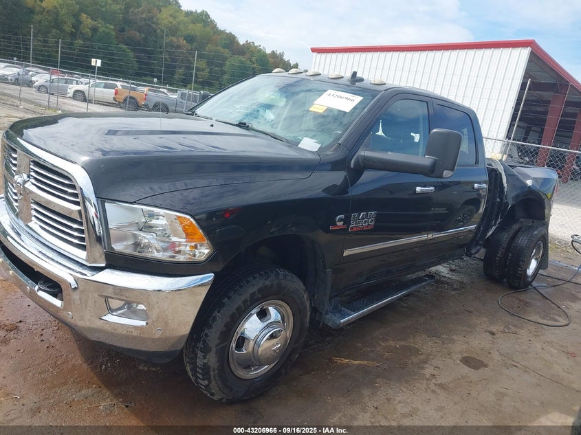 3C63RRHL5HG736632 2017 RAM 3500 photo no. 2