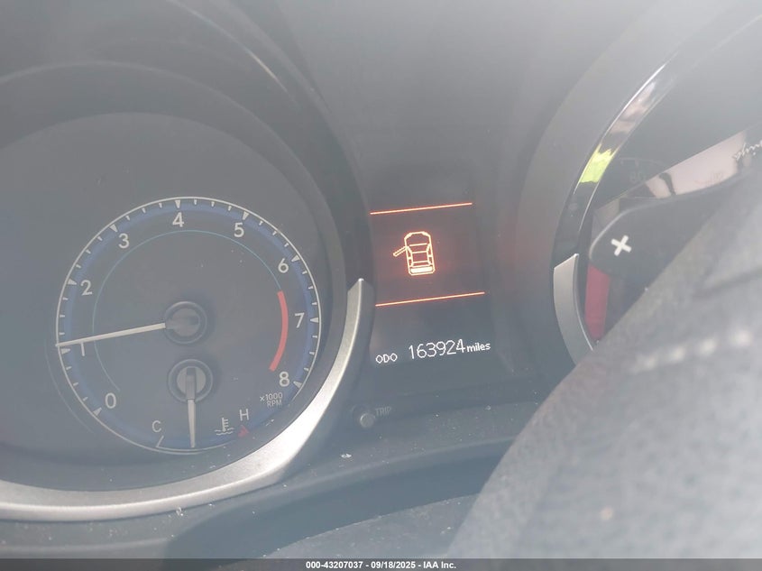 2016 Toyota Corolla S Plus VIN: 5YFBURHE5GP432567 Lot: 43207037