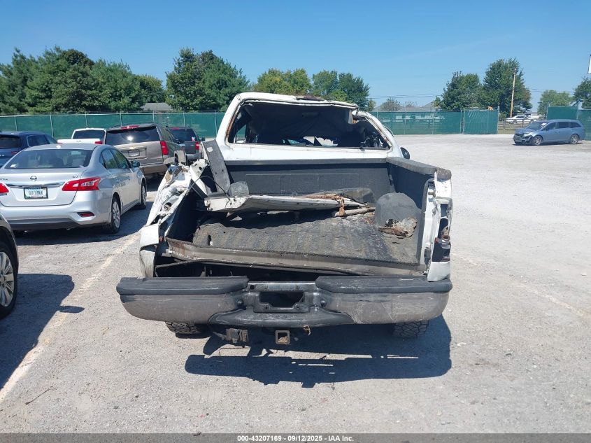 2002 Ford F-250 Lariat/Xl/Xlt VIN: 1FTNX21F12EA85372 Lot: 43207169