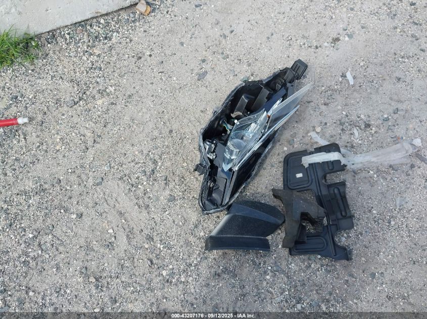 2019 Toyota Corolla Le VIN: 2T1BURHE4KC135878 Lot: 43207176