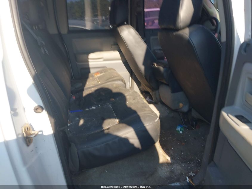 2005 Dodge Dakota Slt VIN: 1D7HE48N95S267120 Lot: 43207352