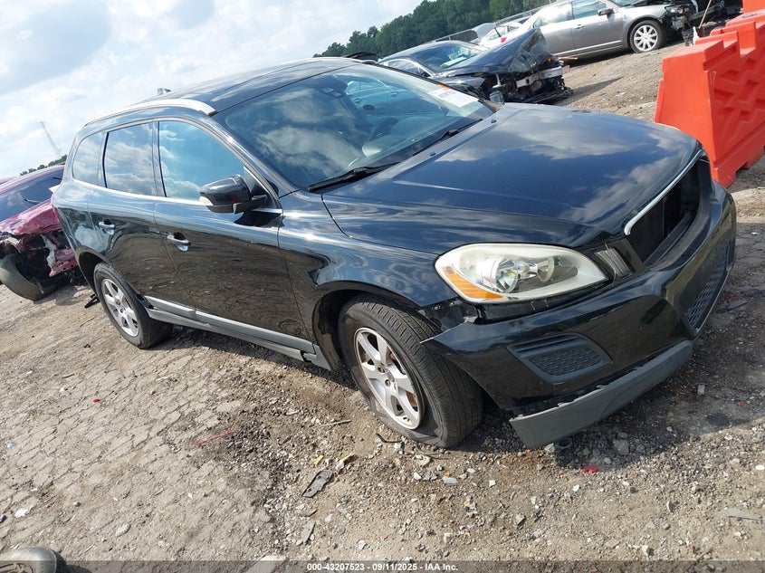 VOLVO XC60 3.2/3.2 R-DESIGN