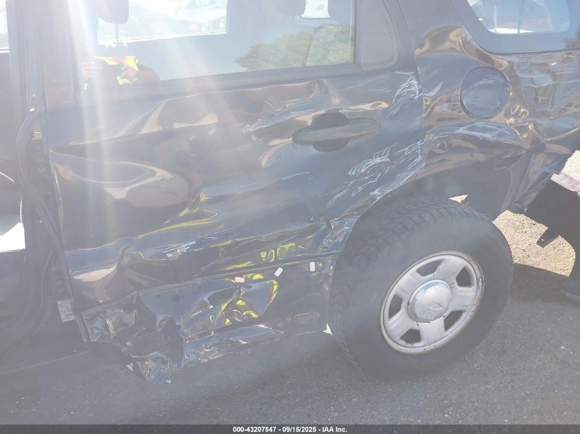 2004 Ford Escape Xls VIN: 1FMYU02B04KA38047 Lot: 43207547