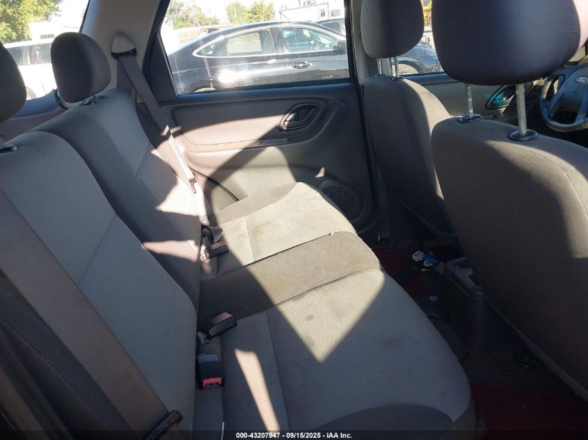 2004 Ford Escape Xls VIN: 1FMYU02B04KA38047 Lot: 43207547