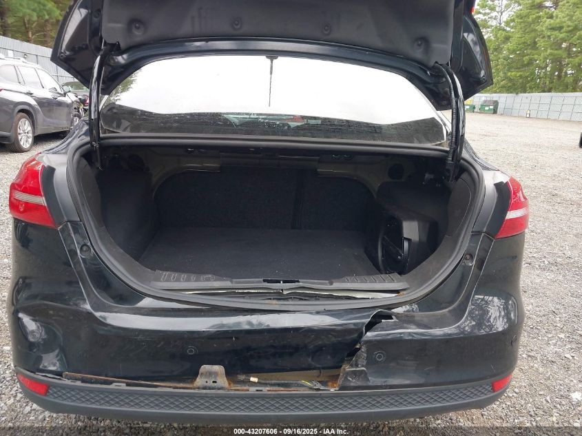 2018 Ford Focus Titanium VIN: 1FADP3J21JL323946 Lot: 43207606