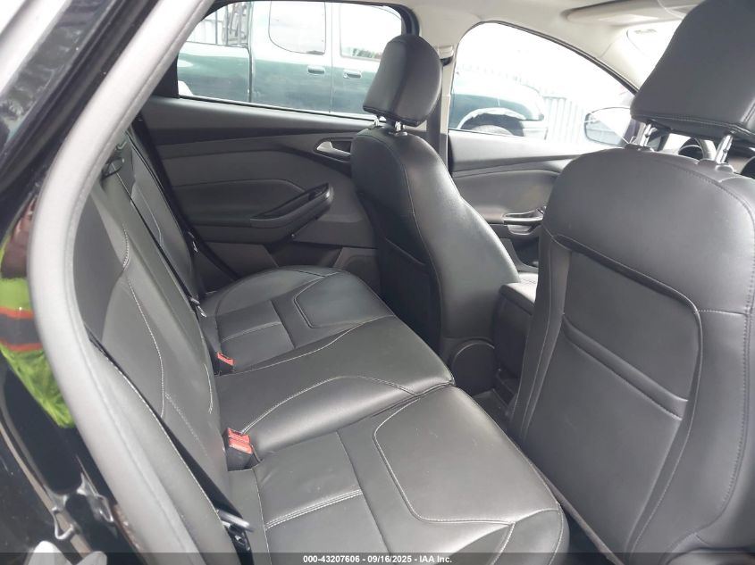 2018 Ford Focus Titanium VIN: 1FADP3J21JL323946 Lot: 43207606